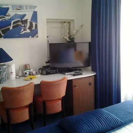 Hoogland Aan Zee Hotel 3*