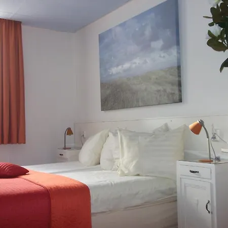 Hoogland Aan Zee Hotel 3*