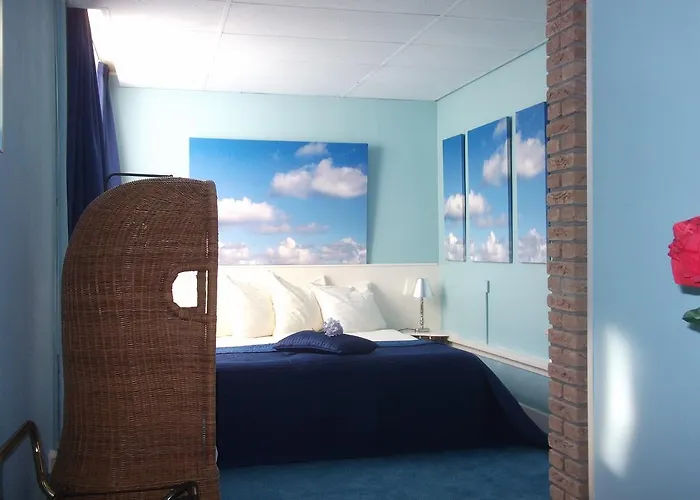 Hotel Hoogland Aan Zee 3*